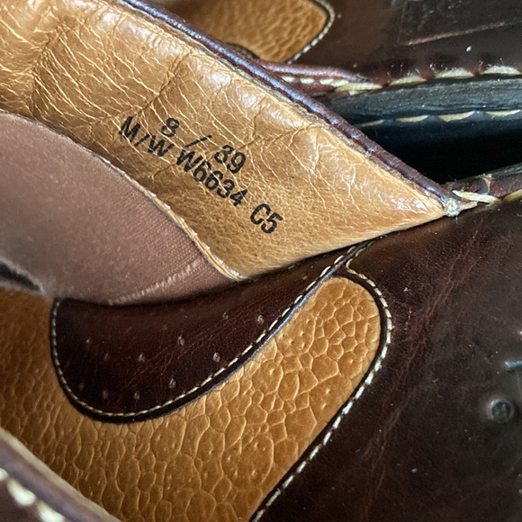 BORN choc. brown sz 8 (39) platform slide shoes, heel 2 1/2” high. $17 - Picture 3 of 8